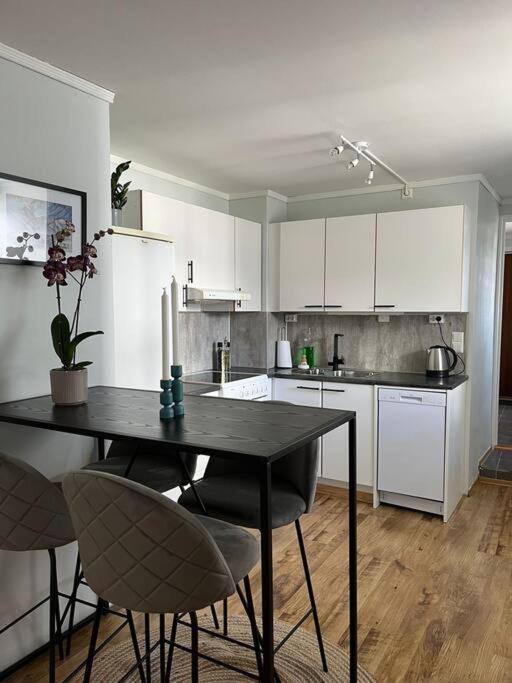Cozy Ground Floor Apartment Tromsø Kültér fotó