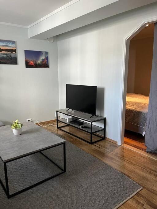 Cozy Ground Floor Apartment Tromsø Kültér fotó